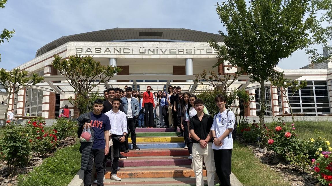 Sabancı Üniversitesi'ne Öğretici Gezi Düzenlendi
